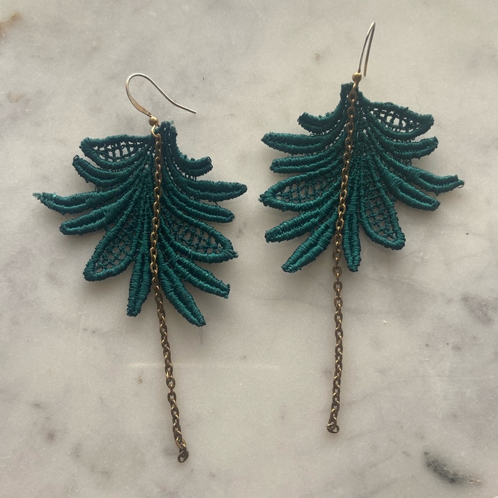 •WHITE OWL JEWELRY• emerald green lace earrings